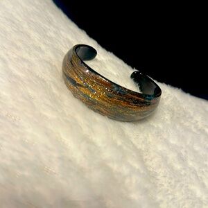 Heavy weight bracelet cuff